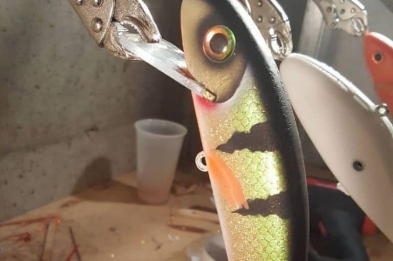 Best Paint for Fishing Lures Types and Brands Explained (2024)