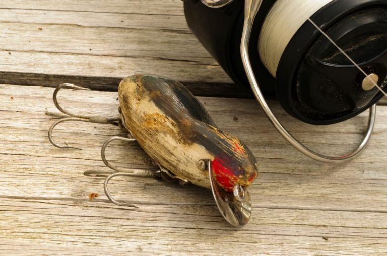 Where to Sell Fishing Lures Antique and Functional